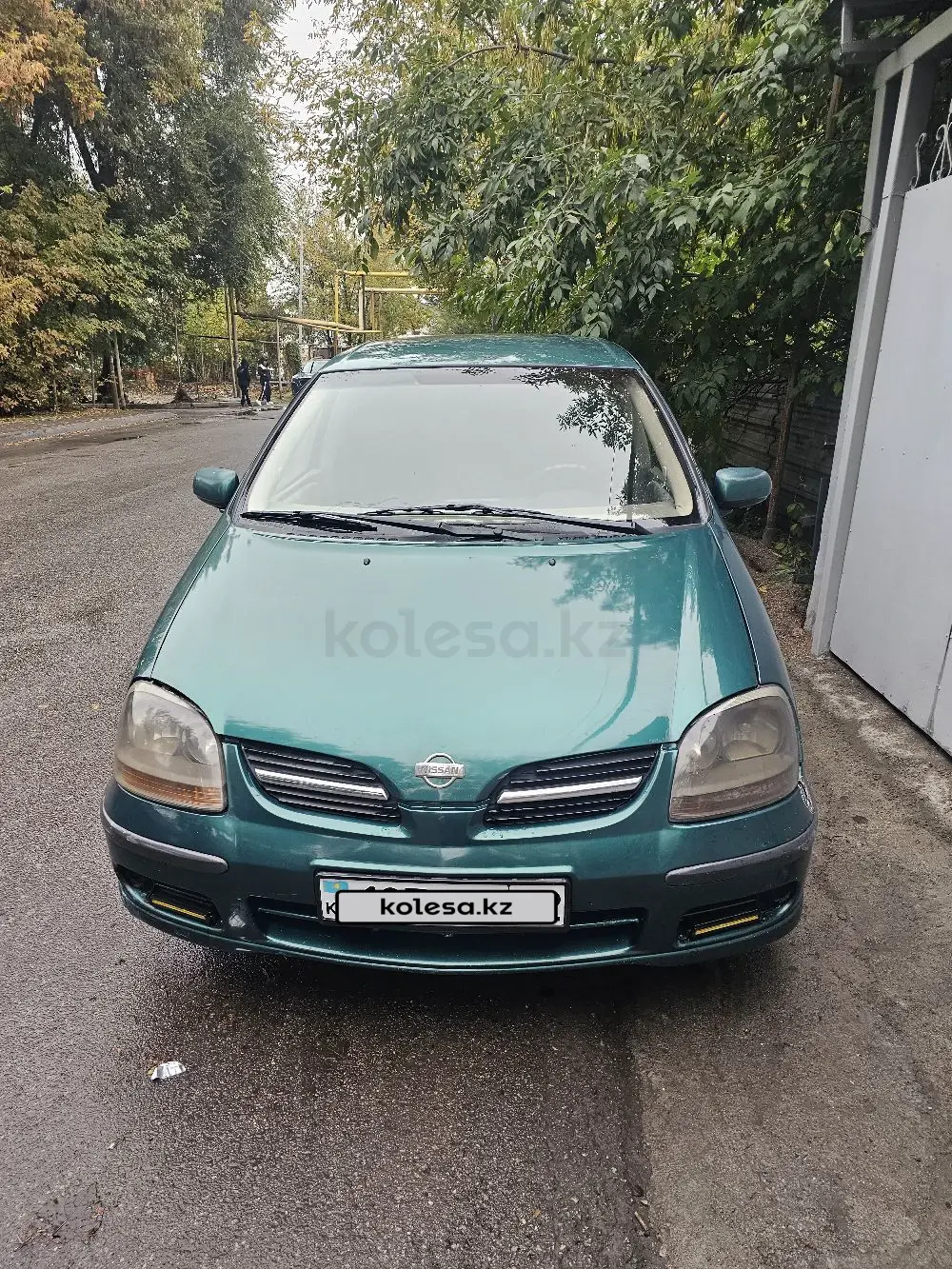 Nissan Tino, 2000