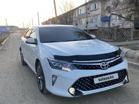 Toyota Camry 2015 годаүшін11 300 000 тг. в Атырау