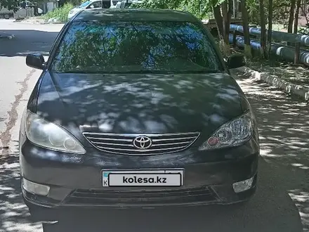 Toyota Camry 2003 года за 3 900 000 тг. в Атырау