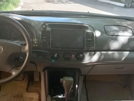 Toyota Camry 2003 года за 3 900 000 тг. в Атырау – фото 5