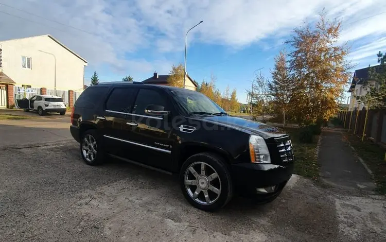 Cadillac Escalade 2008 года за 9 700 000 тг. в Астана