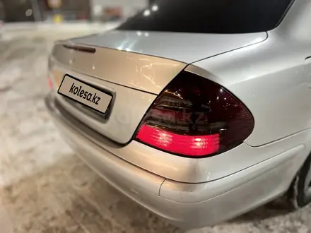 Mercedes-Benz E 200 2004 года за 5 500 000 тг. в Астана – фото 8