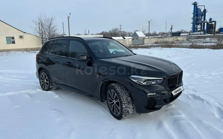 BMW X5 2020 года за 35 000 000 тг. в Уральск