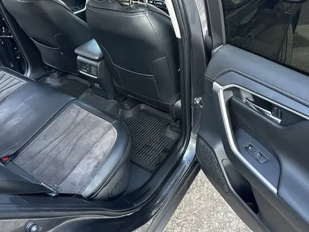 Toyota RAV4 2022 года за 18 300 000 тг. в Караганда – фото 38