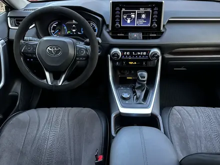 Toyota RAV4 2022 года за 18 300 000 тг. в Караганда – фото 43