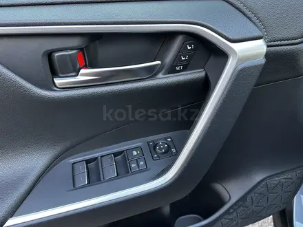 Toyota RAV4 2022 года за 18 300 000 тг. в Караганда – фото 5