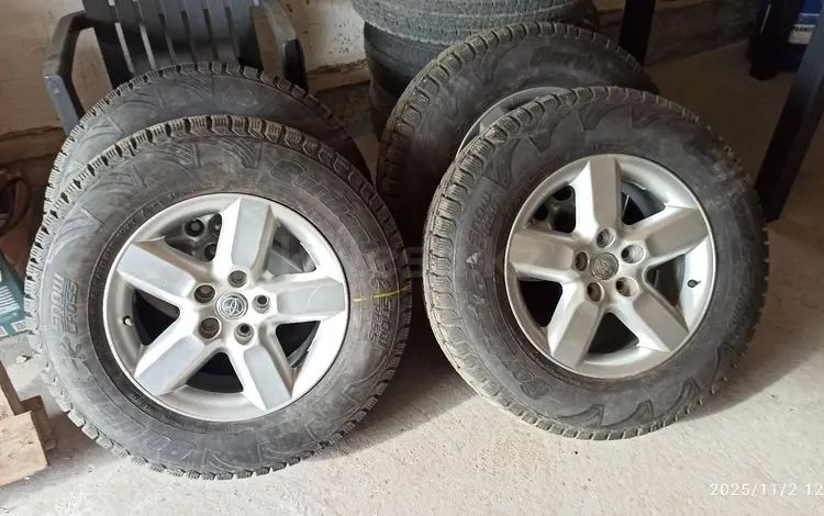 Диски с зимней резиной на шипах за 215 000 тг. в Астана
