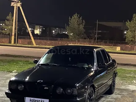 BMW 520 1992 года за 1 100 000 тг. в Тараз