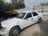 Mercedes-Benz E 200 1990 года за 890 000 тг. в Павлодар