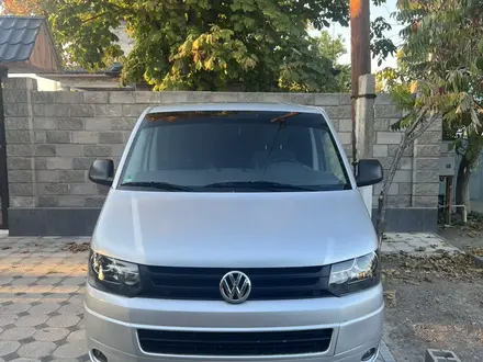 Volkswagen Transporter 2010 года за 9 000 000 тг. в Тараз – фото 2