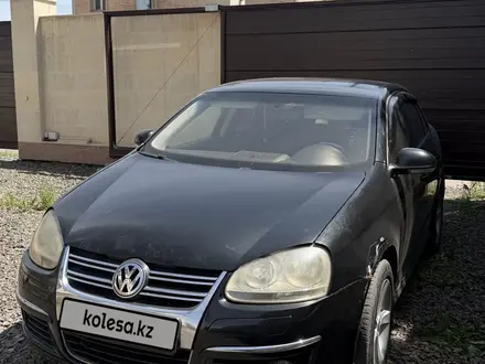 Volkswagen Jetta 2006 года за 1 800 000 тг. в Караганда – фото 3