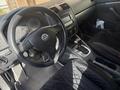Volkswagen Jetta 2006 года за 1 800 000 тг. в Караганда – фото 15