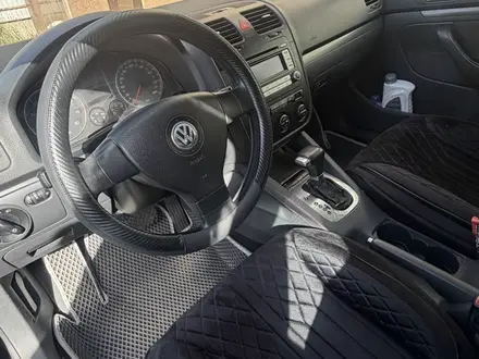 Volkswagen Jetta 2006 года за 1 800 000 тг. в Караганда – фото 16