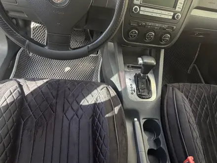 Volkswagen Jetta 2006 года за 1 800 000 тг. в Караганда – фото 19
