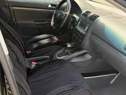 Volkswagen Jetta 2006 года за 1 800 000 тг. в Караганда – фото 9