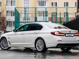 BMW 530 2023 года за 33 000 000 тг. в Астана – фото 2