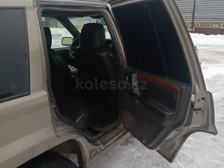 Jeep Grand Cherokee 1998 года за 4 200 000 тг. в Актобе – фото 2