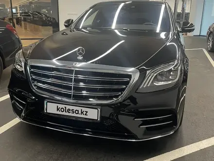 Mercedes-Benz S 450 2020 года за 55 000 000 тг. в Астана – фото 2