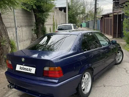 BMW 320 1994 года за 1 750 000 тг. в Алматы – фото 5