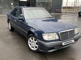 Mercedes-Benz E 220 1993 года за 1 800 000 тг. в Жезказган – фото 4