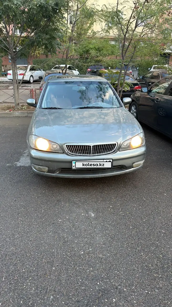 Nissan Maxima, 2000