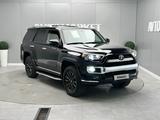 Toyota 4Runner 2016 годаүшін18 500 000 тг. в Атырау – фото 2