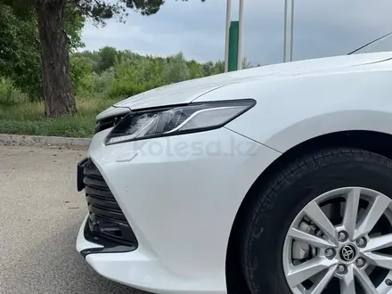 Toyota Camry 2020 года за 14 700 000 тг. в Усть-Каменогорск – фото 15