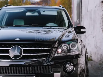 Mercedes-Benz ML 63 AMG 2006 года за 9 500 000 тг. в Петропавловск – фото 14