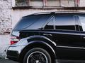 Mercedes-Benz ML 63 AMG 2006 года за 9 500 000 тг. в Петропавловск – фото 16