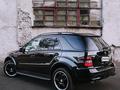 Mercedes-Benz ML 63 AMG 2006 года за 9 500 000 тг. в Петропавловск – фото 25