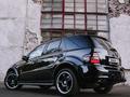Mercedes-Benz ML 63 AMG 2006 года за 9 500 000 тг. в Петропавловск – фото 26