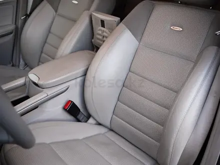 Mercedes-Benz ML 63 AMG 2006 года за 9 500 000 тг. в Петропавловск – фото 36