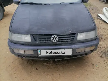 Volkswagen Passat 1994 года за 850 000 тг. в Актау – фото 3