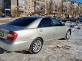 Toyota Camry 2002 года за 6 000 000 тг. в Атырау – фото 2