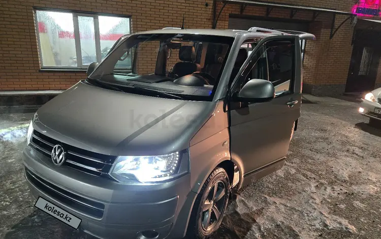 Volkswagen Multivan 2014 года за 16 000 000 тг. в Павлодар