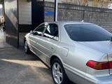 Toyota Camry 2001 годаүшін5 900 000 тг. в Шымкент – фото 2