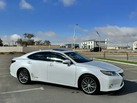 Lexus ES 300h 2013 года за 8 500 000 тг. в Жанаозен – фото 3