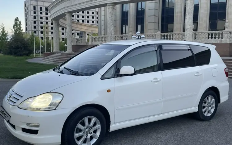 Toyota Ipsum 2004 года за 4 700 000 тг. в Атырау