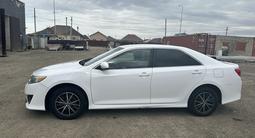 Toyota Camry 2012 годаfor7 000 000 тг. в Атырау – фото 2