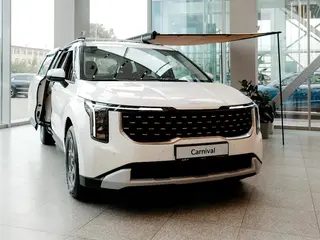 Kia Carnival Luxe