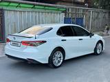 Toyota Camry 2019 года за 12 900 000 тг. в Алматы – фото 4