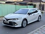 Toyota Camry 2019 года за 12 900 000 тг. в Алматы – фото 3