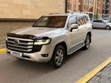 Toyota Land Cruiser 2022 года за 40 350 000 тг. в Караганда