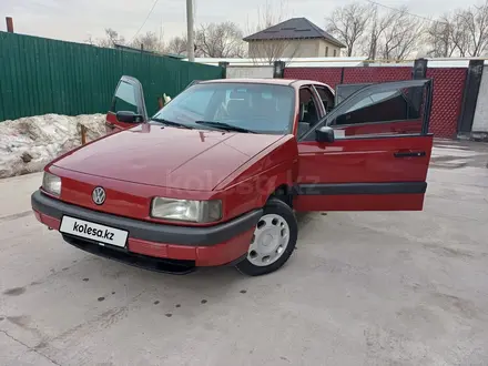 Volkswagen Passat 1991 года за 1 600 000 тг. в Алматы – фото 2