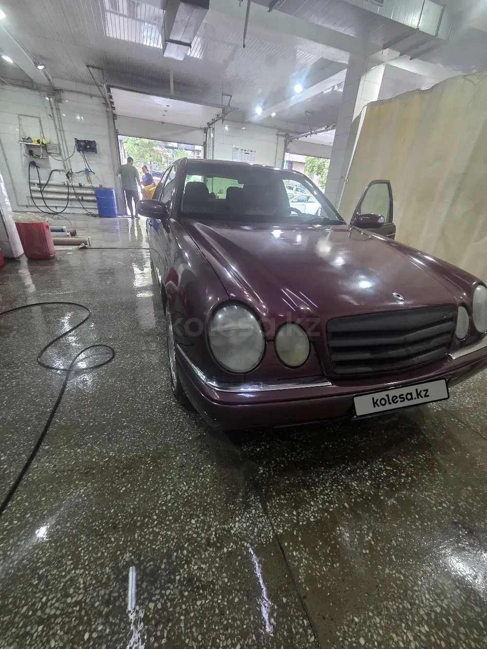 Mercedes-Benz E-Class, 1998