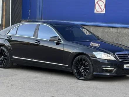 Mercedes-Benz S 500 2007 года за 9 500 000 тг. в Алматы – фото 19