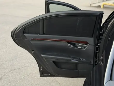 Mercedes-Benz S 500 2007 года за 9 500 000 тг. в Алматы – фото 25