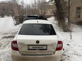 Skoda Rapid 2013 годаfor2 800 000 тг. в Караганда – фото 3