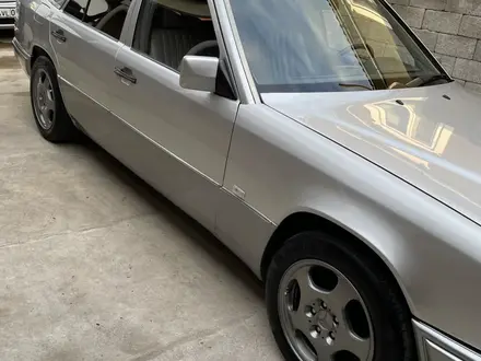 Mercedes-Benz E 280 1995 года за 5 000 000 тг. в Алматы – фото 6