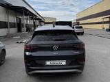 Volkswagen ID.4 2022 года за 10 800 000 тг. в Алматы – фото 4